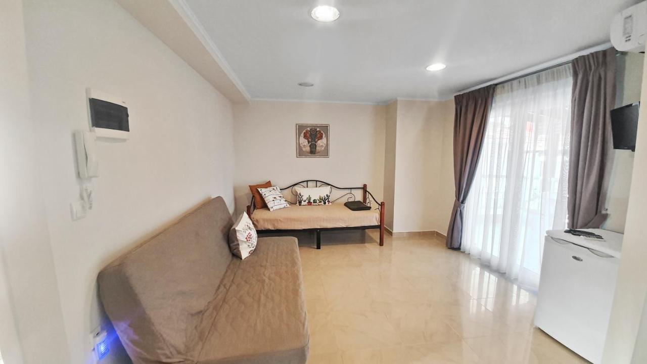 Seaflows Apartments #1 Paralia Katerinis Exterior photo