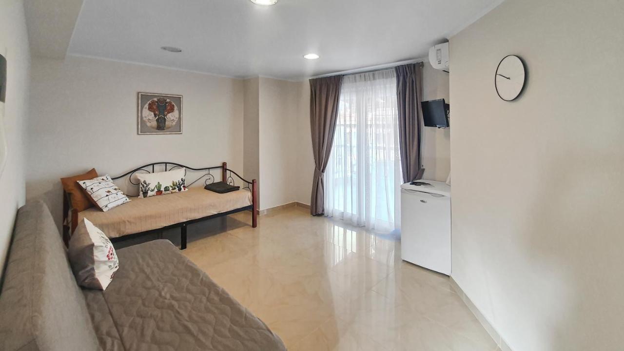 Seaflows Apartments #1 Paralia Katerinis Exterior photo